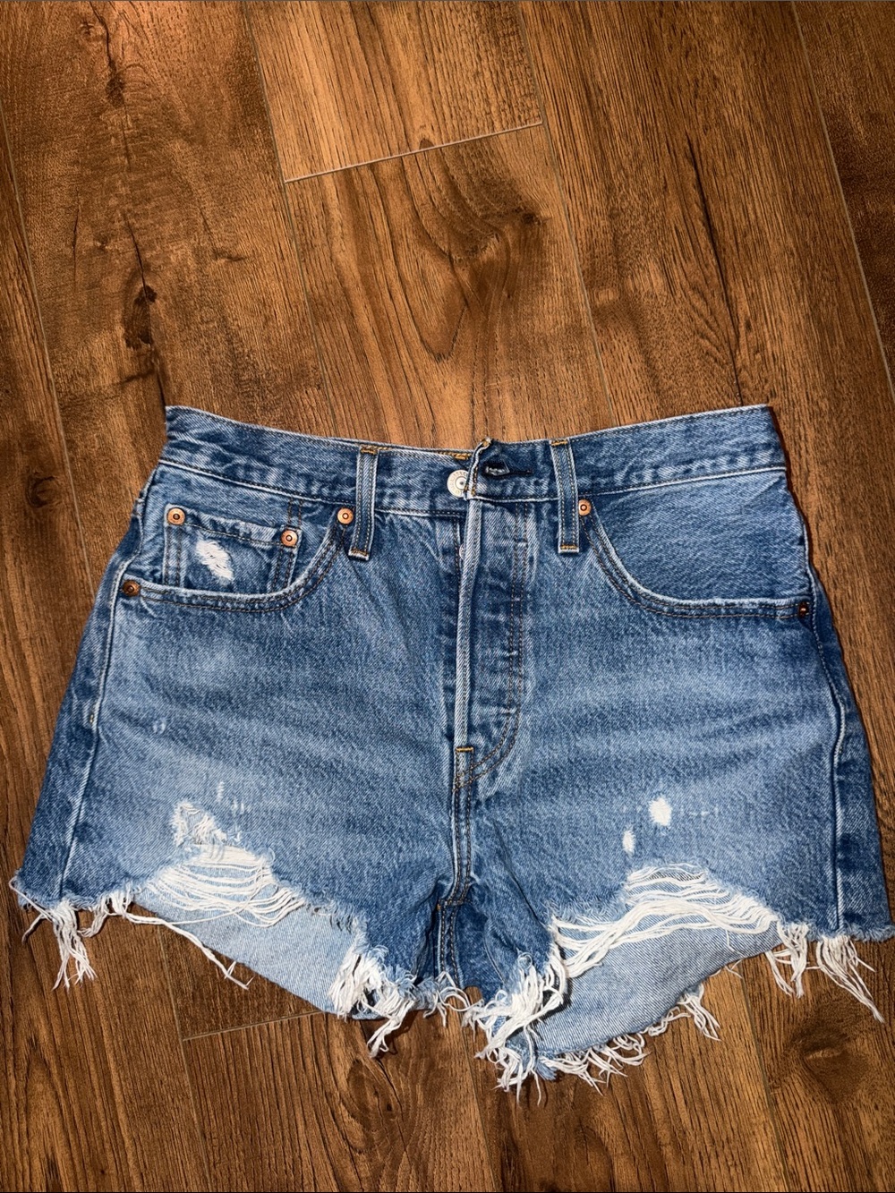 Levi's Women’s 501 Original Shorts - Medium Indigo